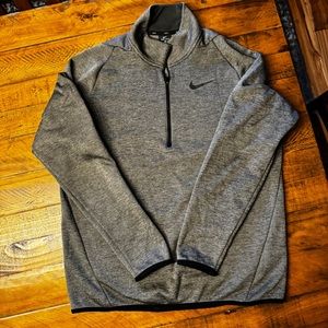 Nike Dri-fit 1/4 zip pull over